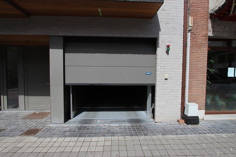 Ondergrondse parkeerplaats in centrum Gistel  foto 7