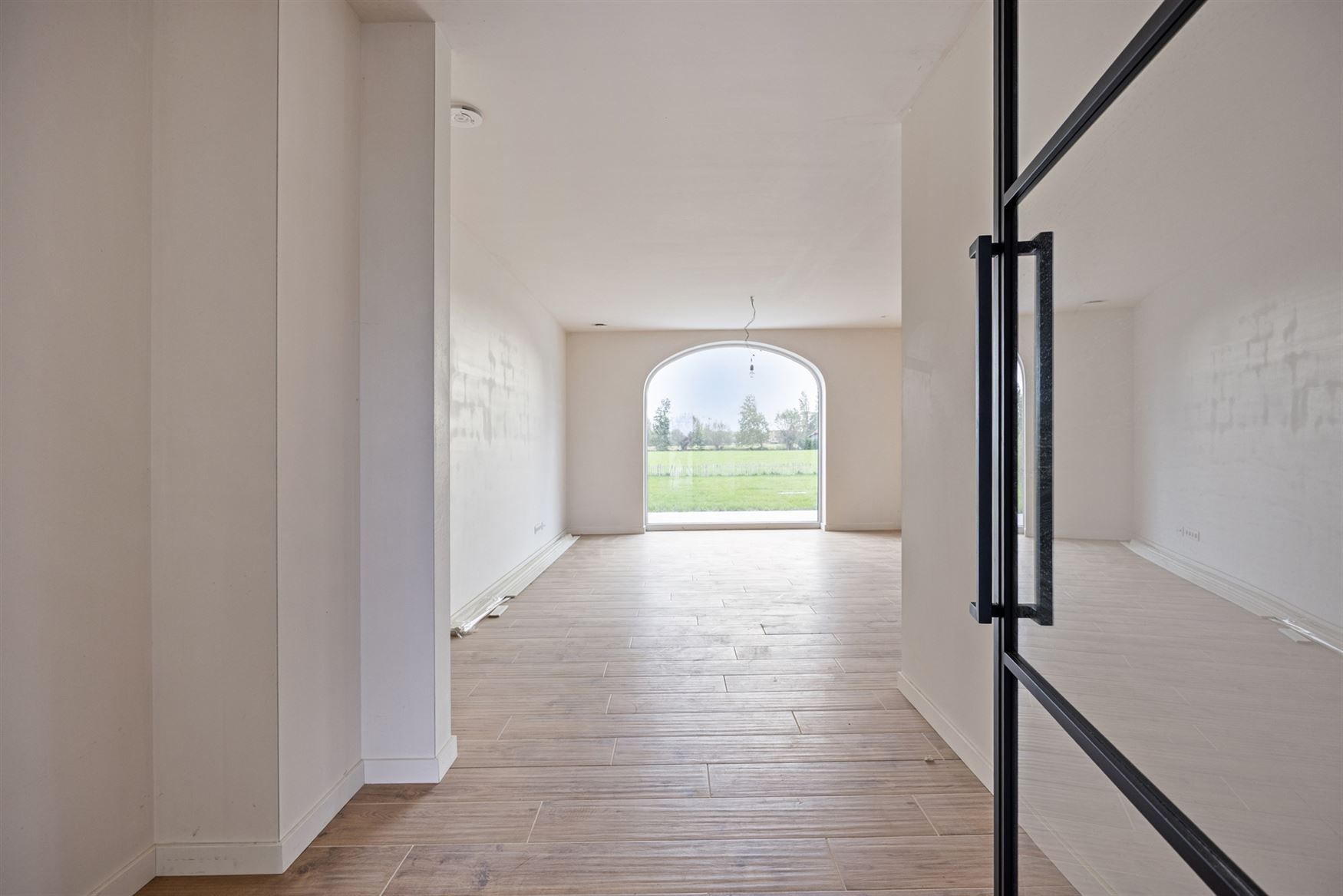 Uitzonderlijke nieuwbouwwoning in landelijke stijl foto 4