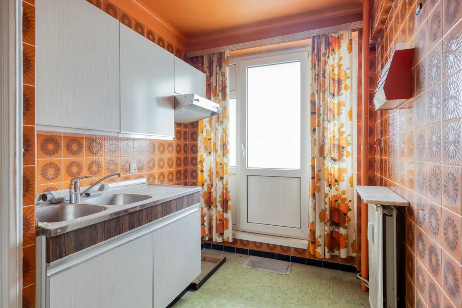 Op te frissen 1-slaapkamerappartement foto 5