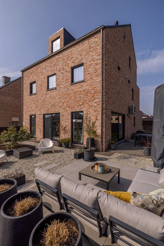2 grote slk, 123m², hoogwaardige afwerking met tuintje en EPC A. foto 28