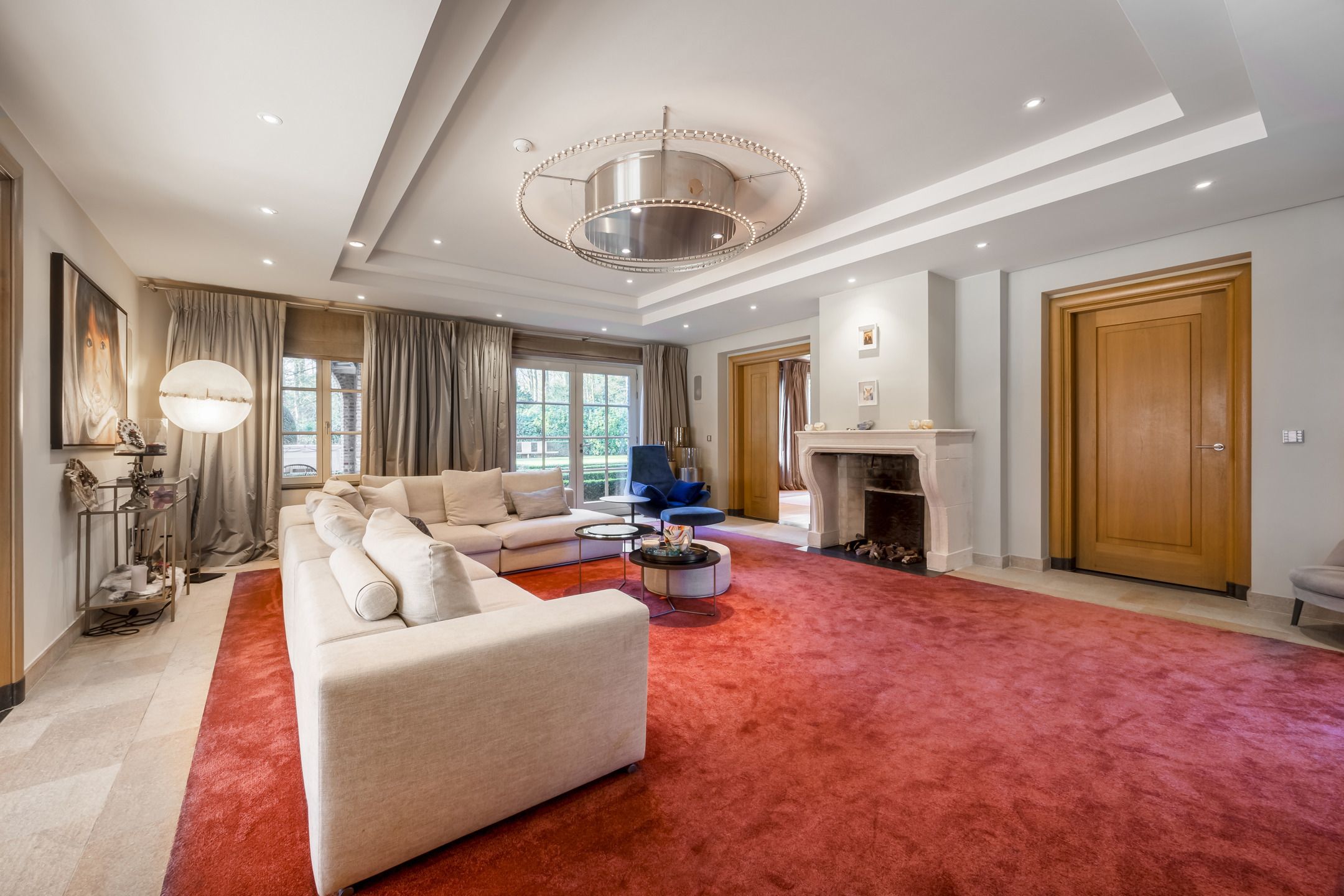 Exclusieve kasteelhoeve met zwembad op 2,7 ha grond, grenzend aan natuurgebied foto 15