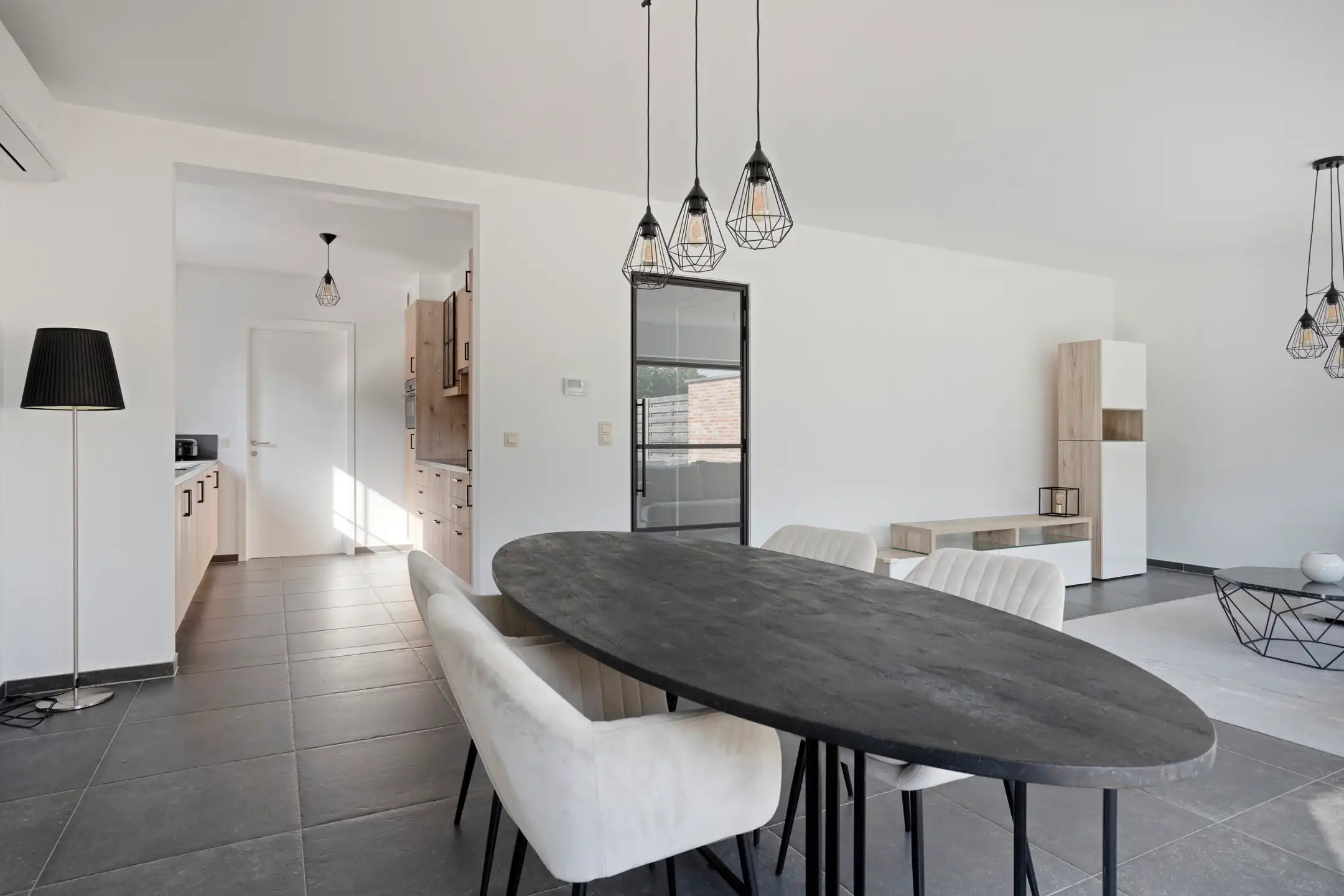 BEN woning met 4 slaapkamers, tuin & garage op toplocatie foto 5