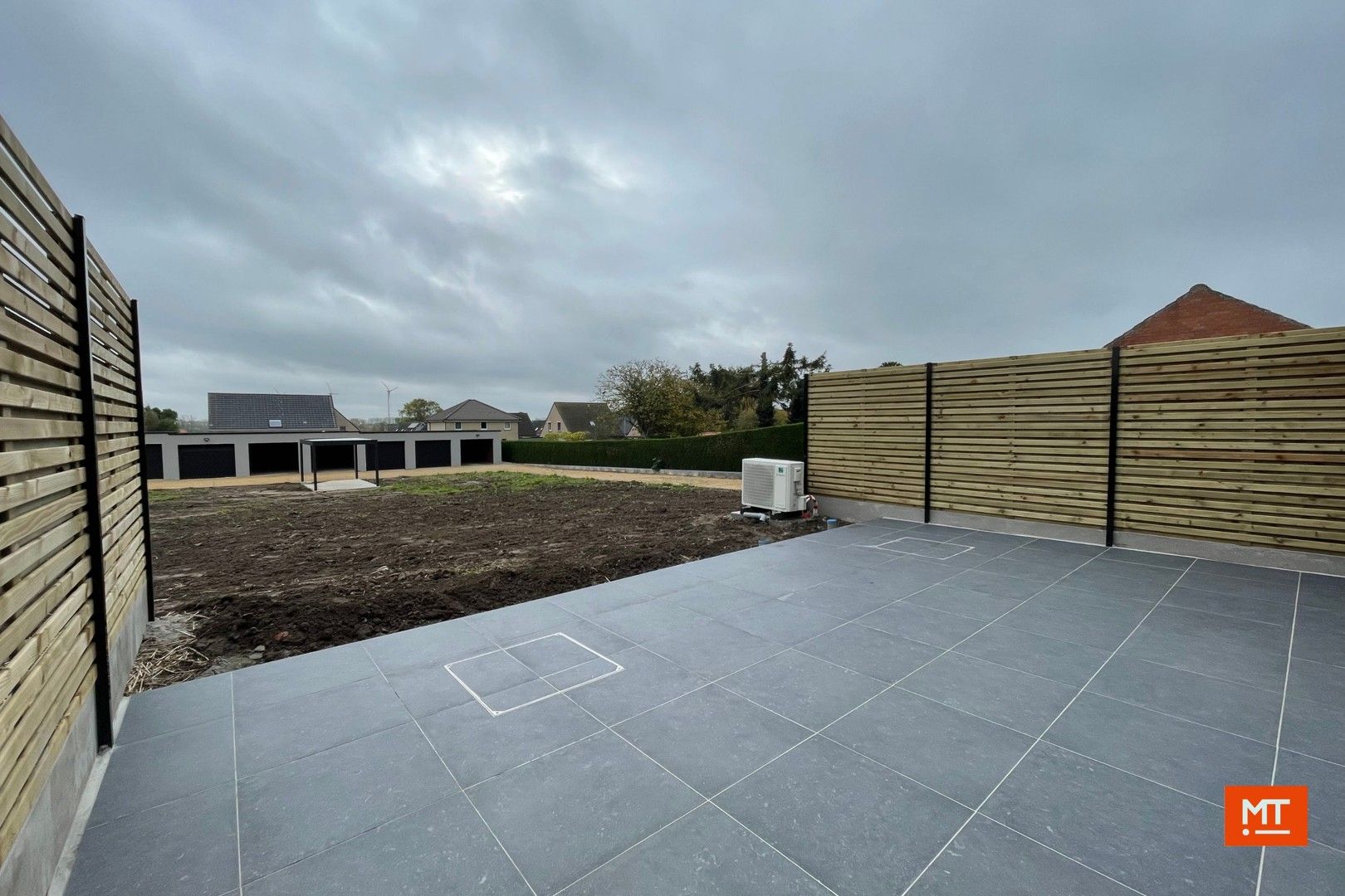 Rijwoning te huur met 3 slaapkamers en carport foto 6