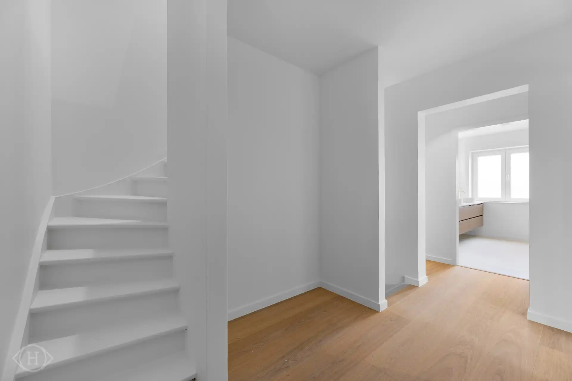 Gerenoveerde villa in gegeerde wijk Ter Elst foto 30