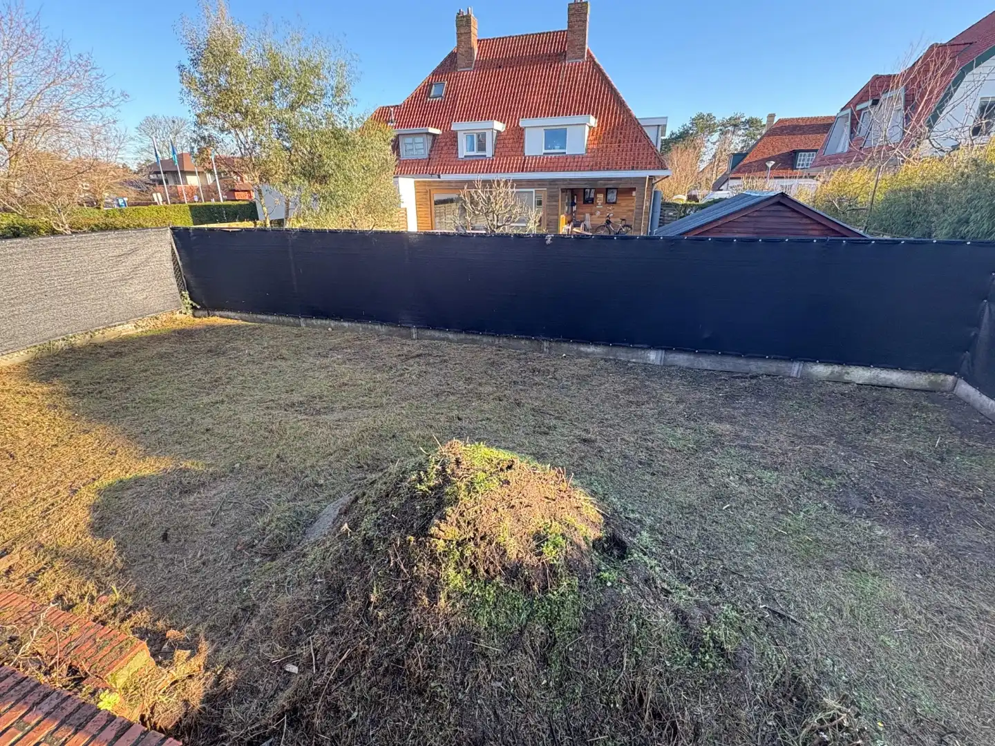 Te renoveren woning met veel potentieel en topligging! foto 8