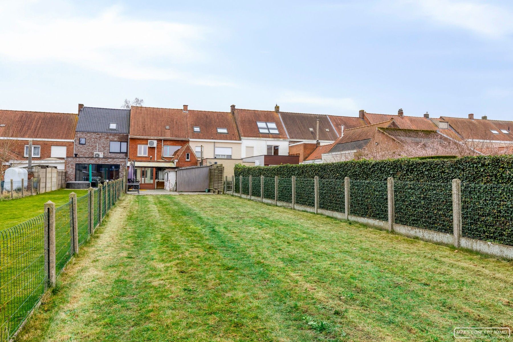 Af te werken te koop woning in het centrum van Ingooigem foto 11