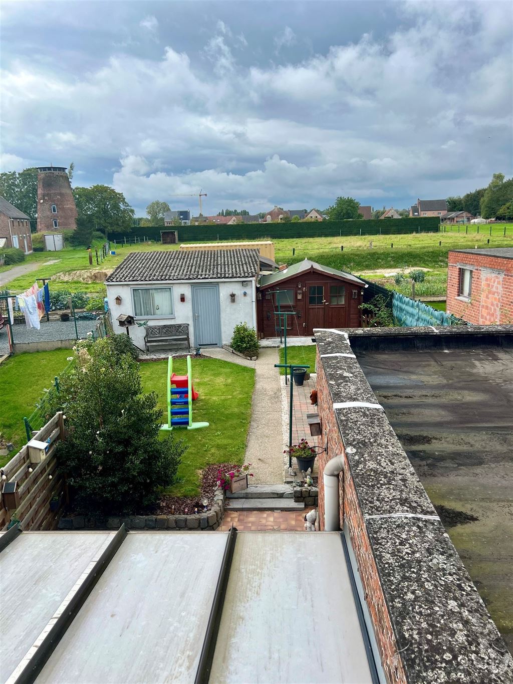 Rustig gelegen woning 4 slaapkamers en tuin foto 2