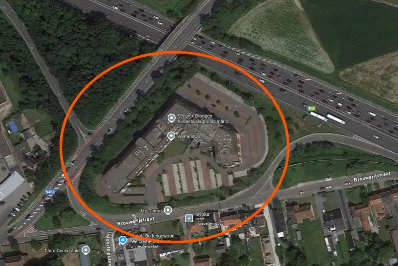 THE CURVE – HIGH-END GERENOVEERDE KANTOREN LANGS DE E40 IN DRONGEN foto 11