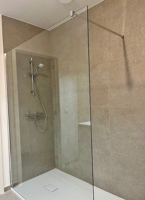 Nieuwbouwappartement met 2 slaapkamers, terras en garage foto 9