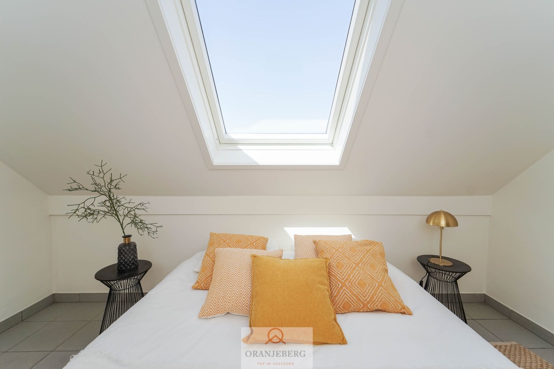 Lichtrijk 1 slpk-appartement met terras Sint-Amandsberg! foto 15