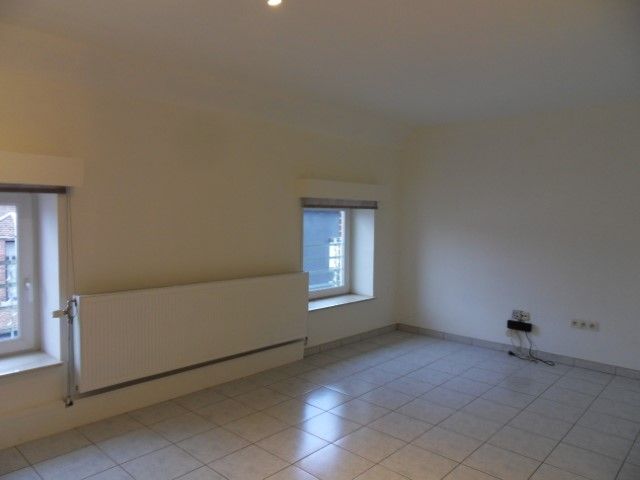 Appartement op 2de verd. met 1 slaapkamer, nabij centrum, scholen, winkels. EPC 218 kWh/m²jaar foto 10