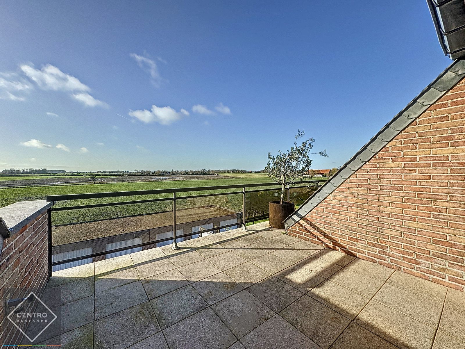 LEUK dakappartement met 2 slpks en garage met FANTASTISCH UITZICHT! foto 20