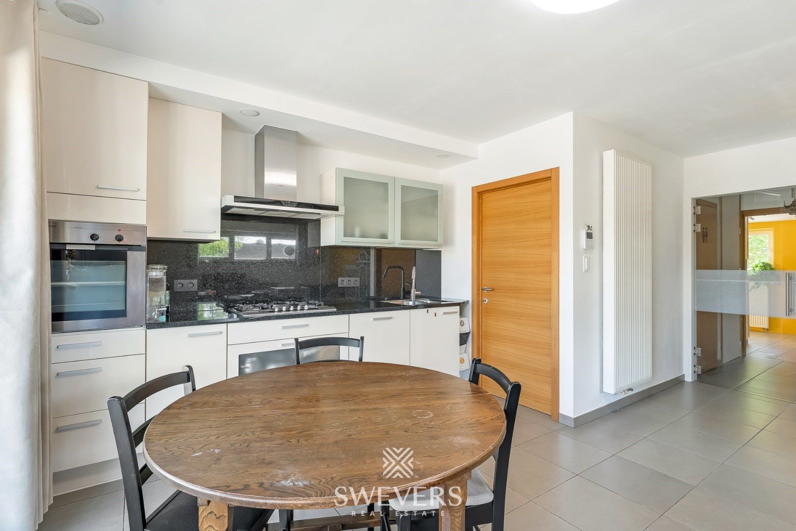 Zeer stijlvol, lichtrijk duplex appartement met 2 ruime slaapkamers op TOPlocatie in Hasselt foto 7