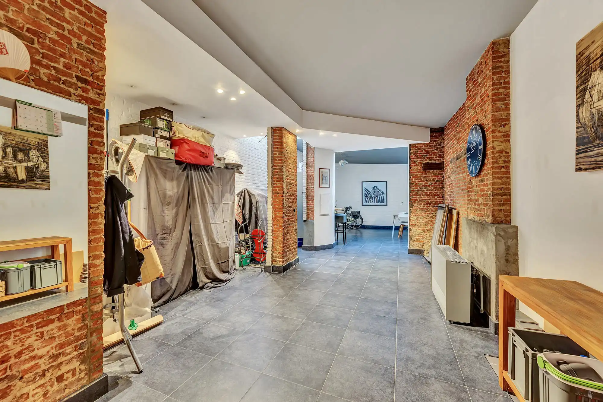 Commercieel gelijksvloers te koop in centrum Aalst foto 4