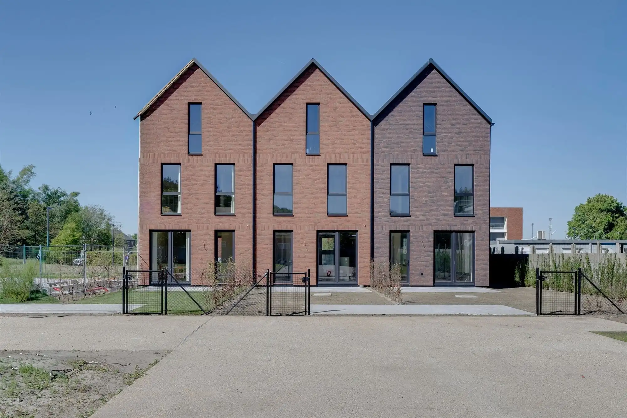 RUIMTELIJK, VOLLEDIG AFGEWERKT EN DUURZAAM WONEN OP TOPLOCATIE foto 21