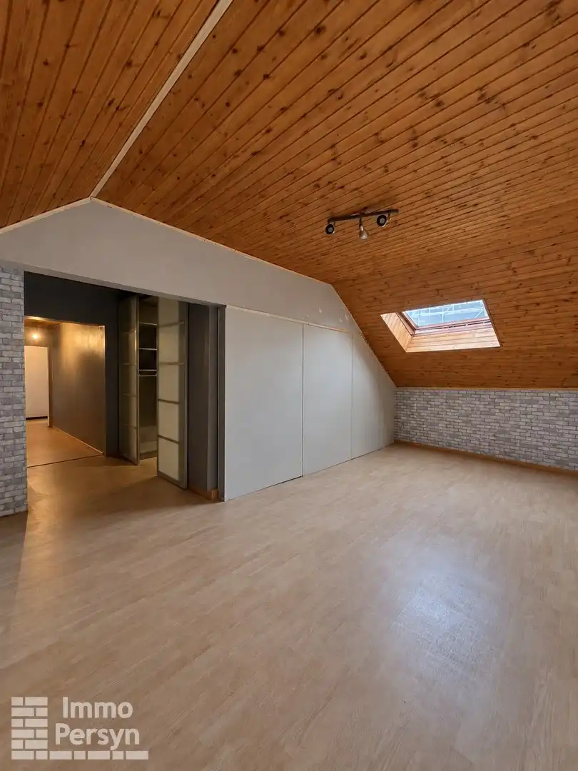 Handelspand (800m²!) + woonst (220m²) + Buitenruimte (600m2) foto 33