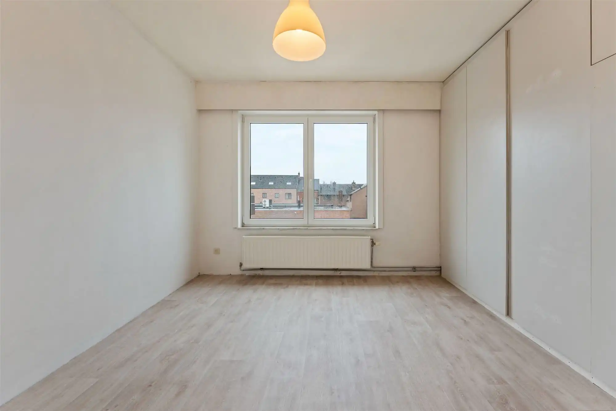 VERNIEUWD APPARTEMENT MET 2 SLAAPKAMERS PAL IN HET CENTRUM VAN BERINGEN foto 16