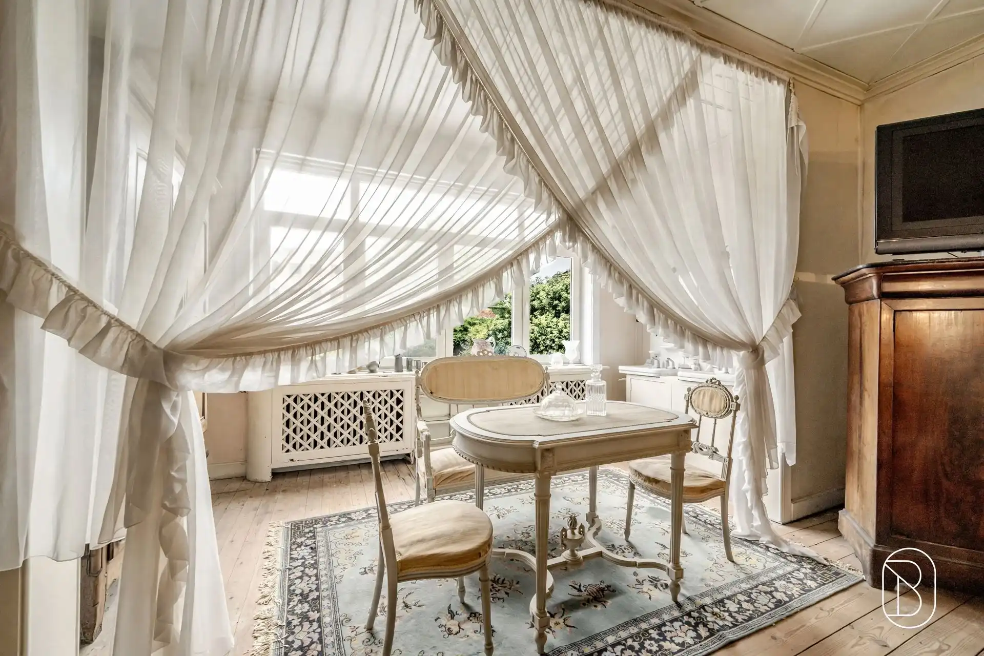 Mooi ingerichte horecazaak met terras en 2 woonsten! foto 17