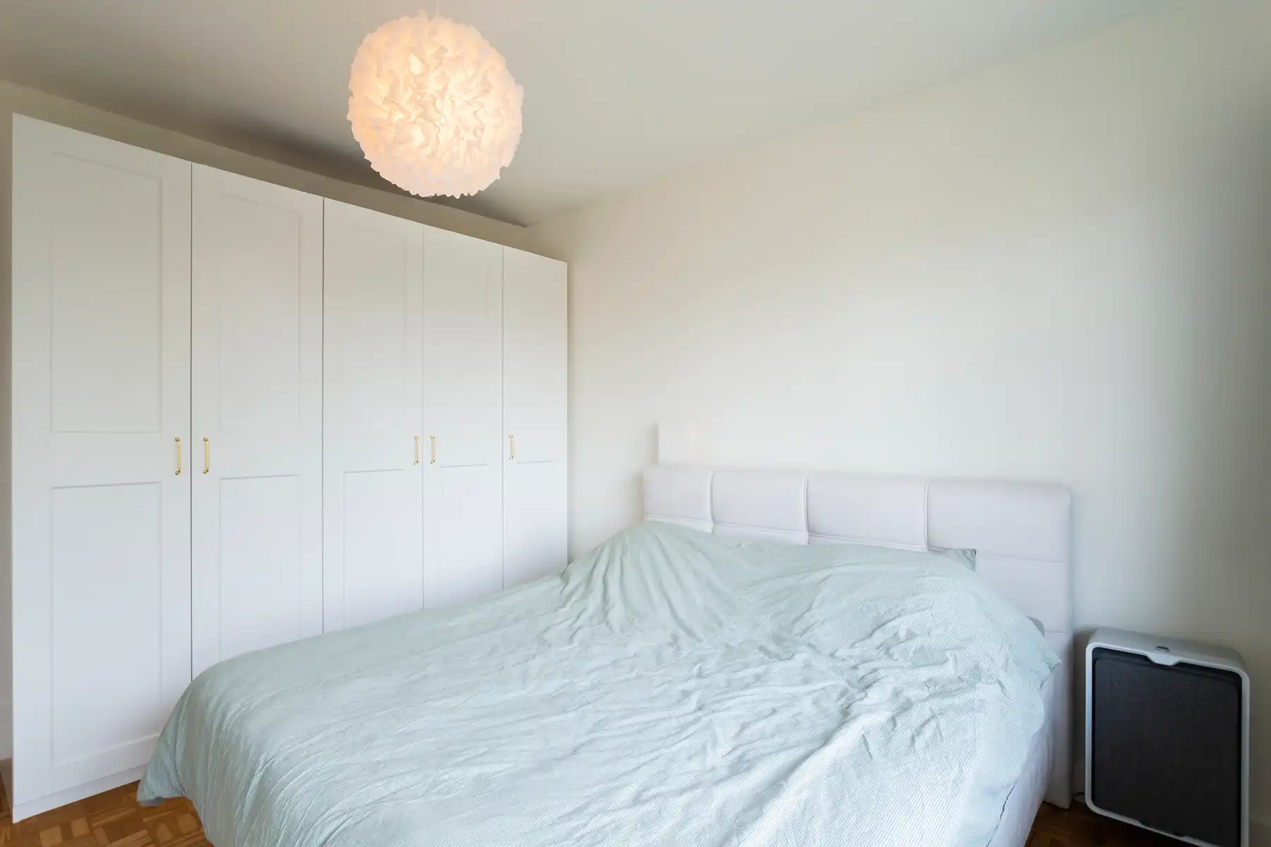 Gerenoveerd 2 slpk-app met terras en garagebox foto 8