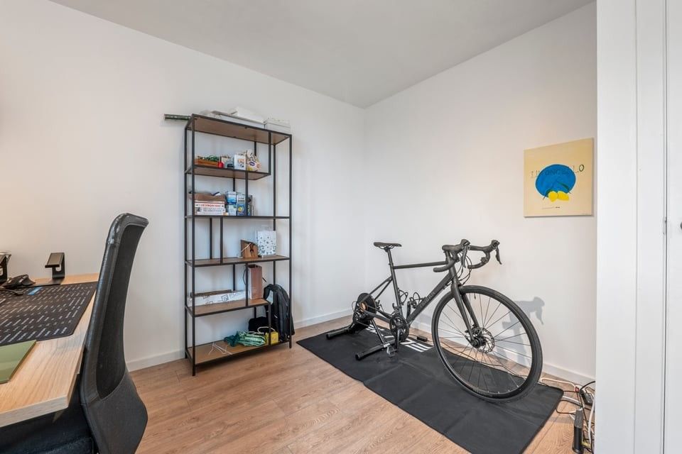 MODERNE HALFOPEN BEBOUWING MET INPANDIGE GARAGE EN RUIME TUIN IN SINT-TRUIDEN foto 24