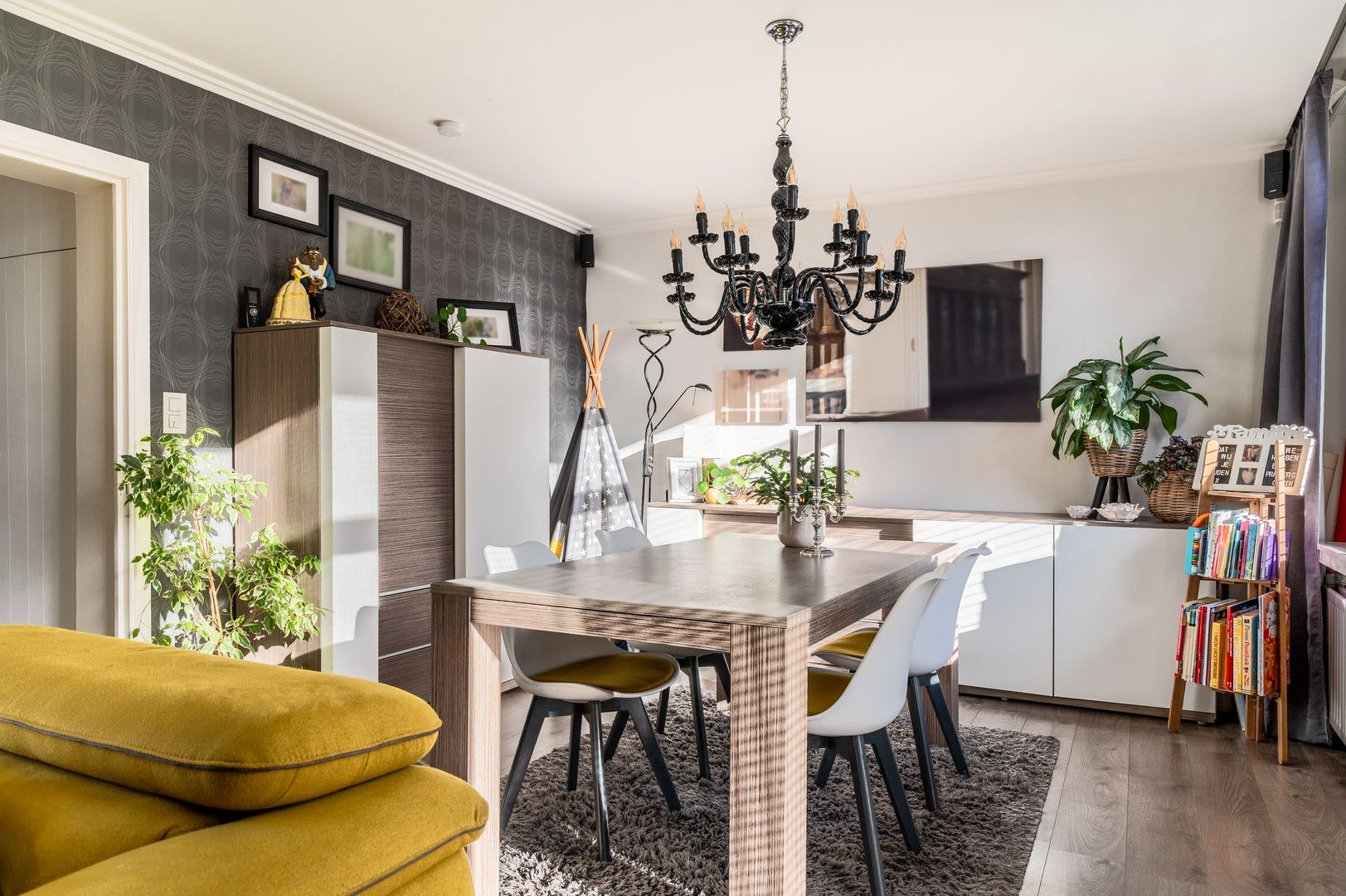 Gerenoveerde woning met authentieke elementen foto 10