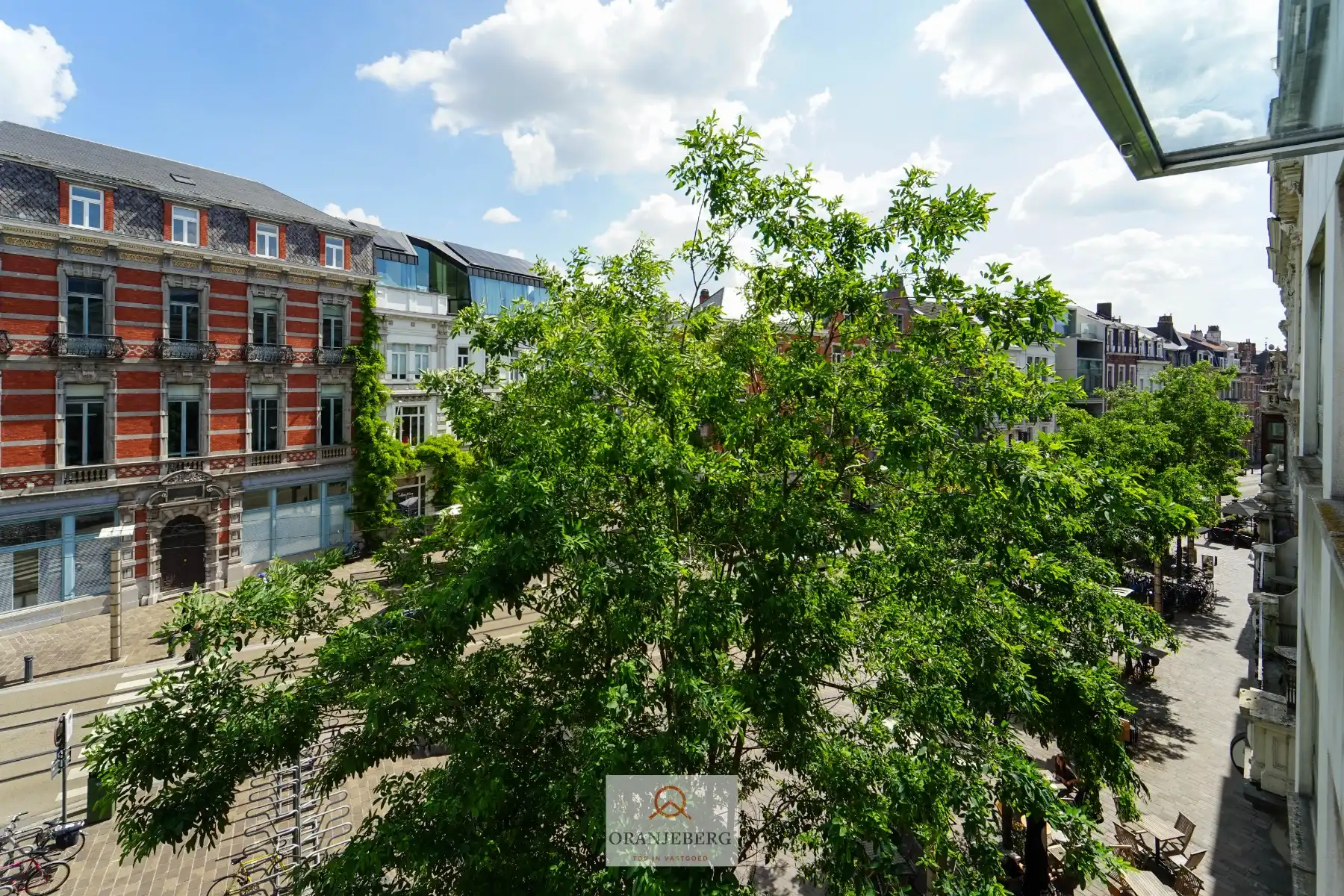 Instapklaar hoekkantoor met 5 ruimtes aan François Laurentplein foto 15