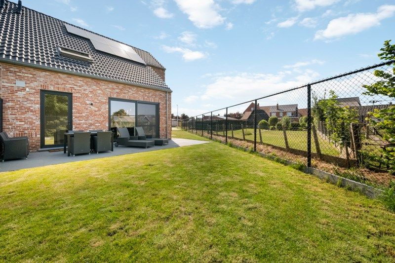 Half-open instapklare woning met 3 slaapkamers foto 16