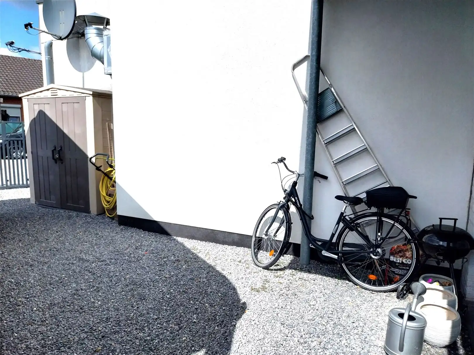 TE HUUR: Gemeubeld appartement met 1 slaapkamer! foto 11