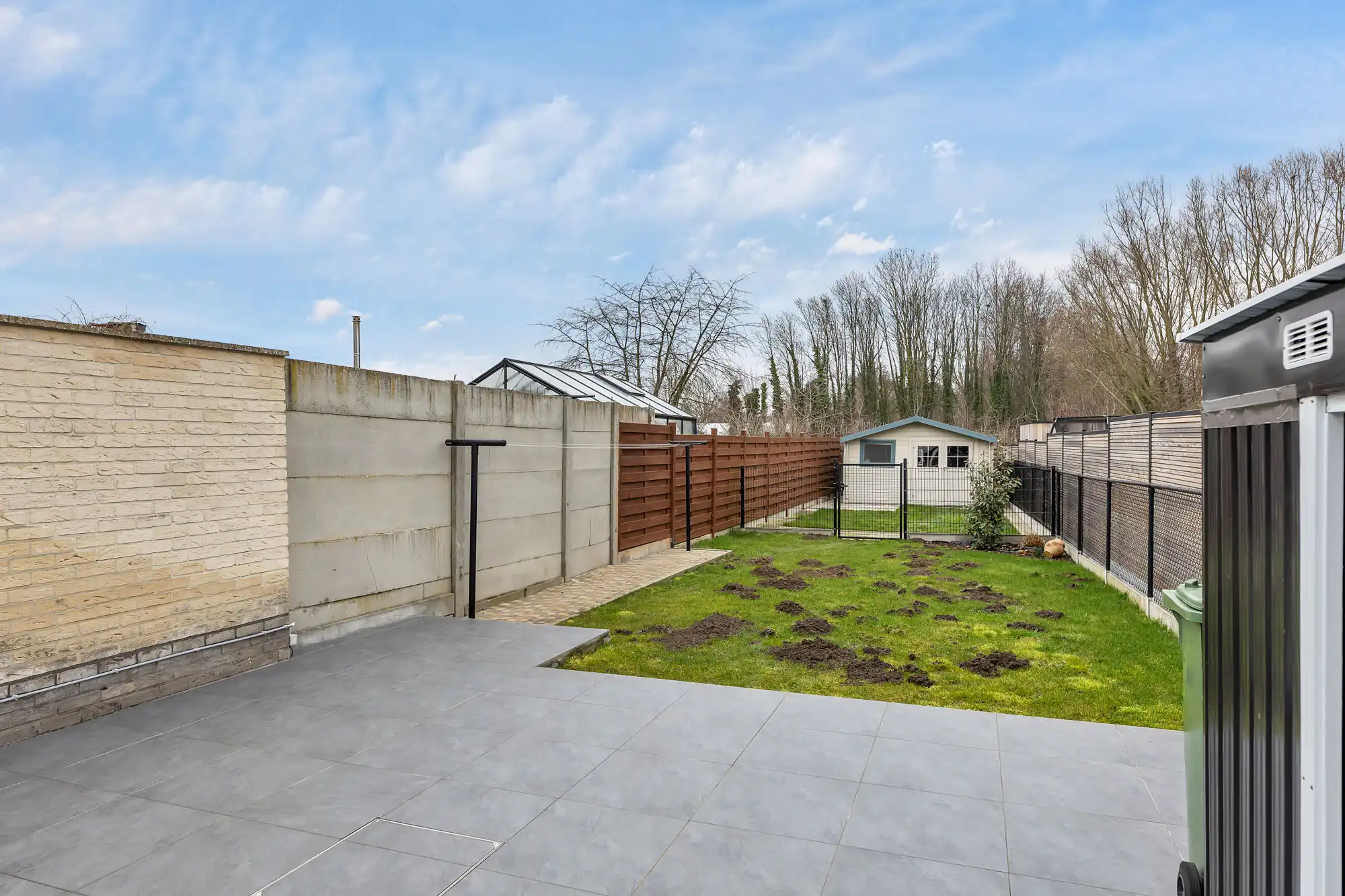 Instapklare woning met garage en tuin foto 20