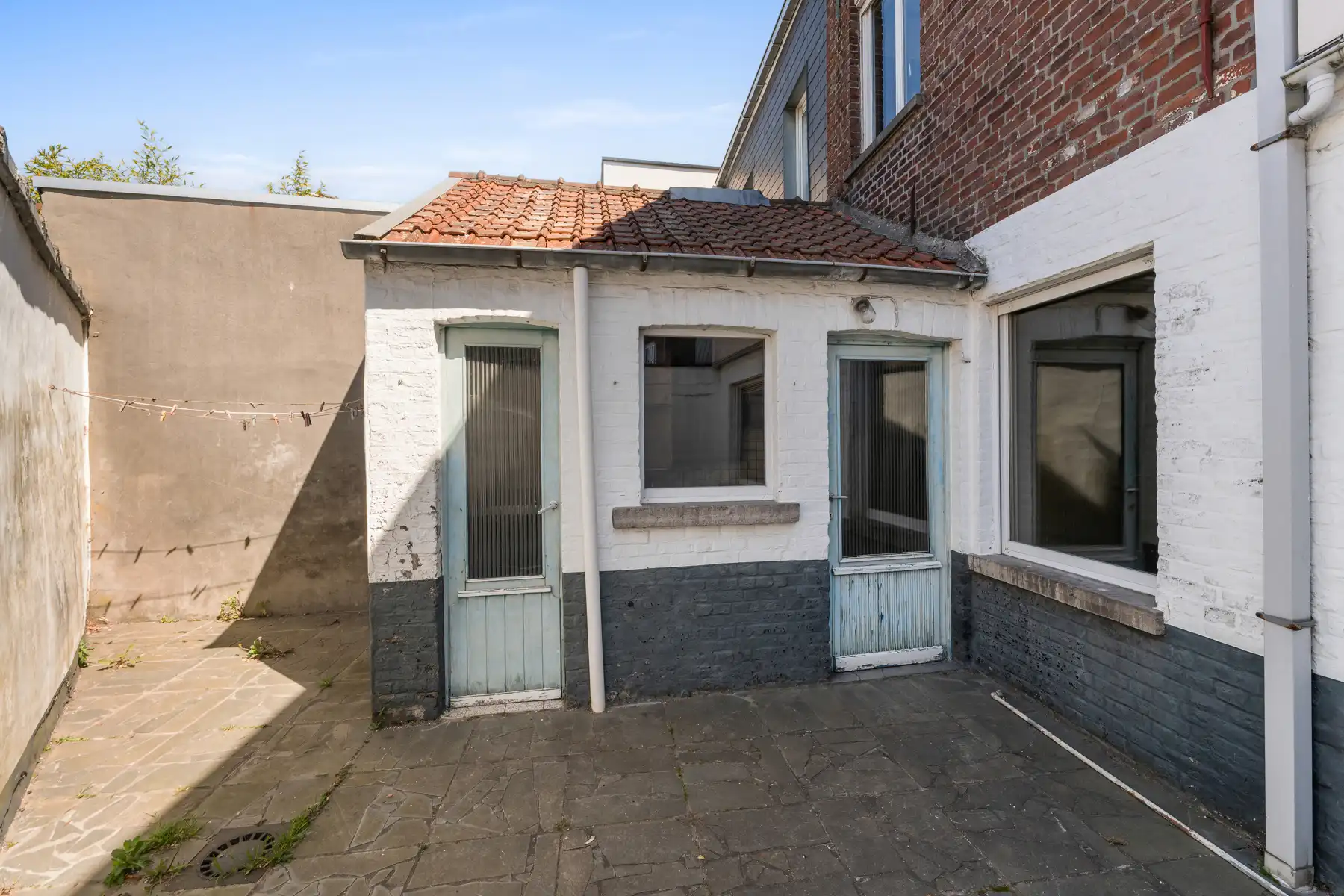 Ruime rijwoning in het stadscentrum foto 5