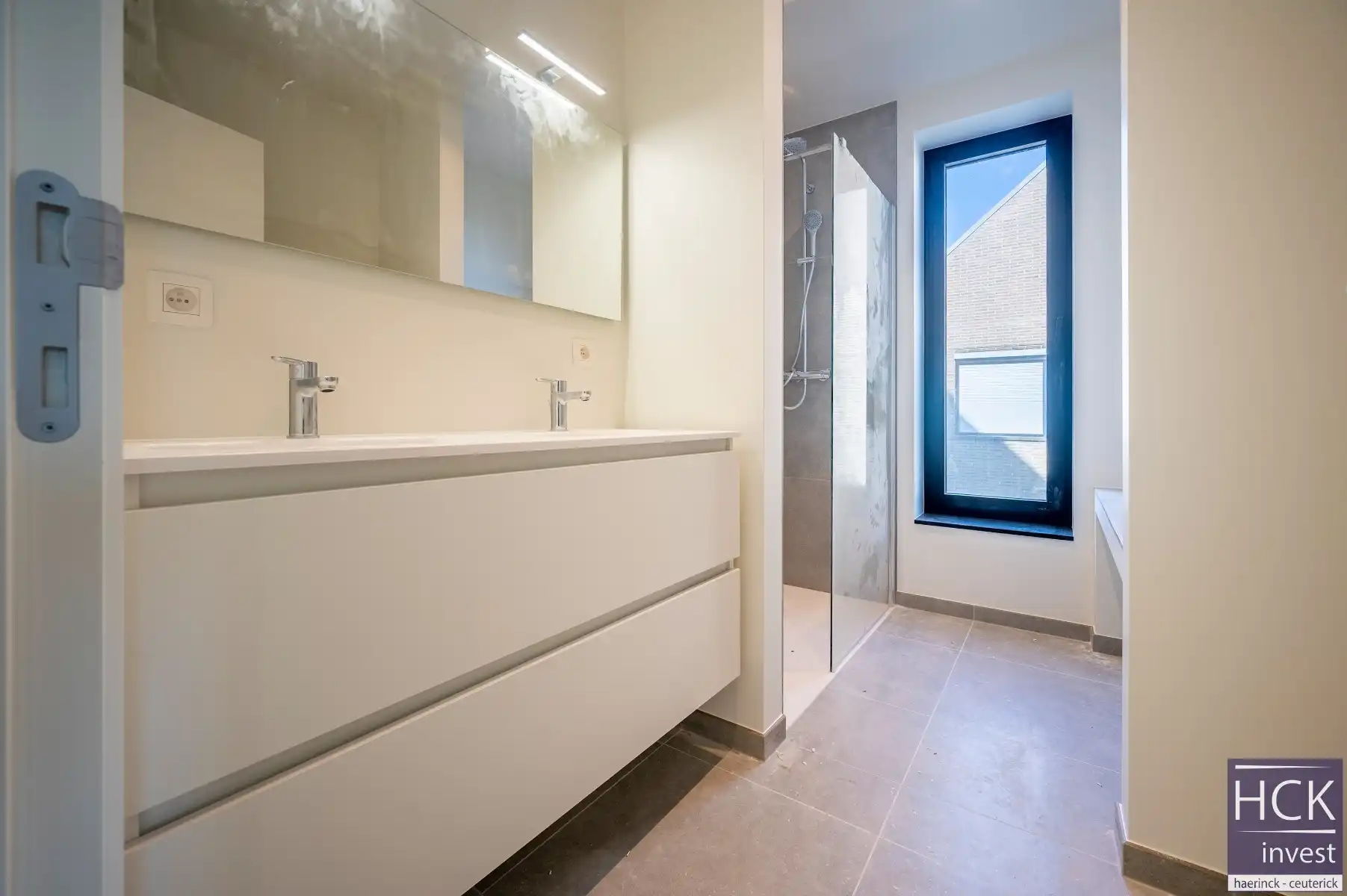 KRUISHOUTEM - Prachtig nieuwbouwappartement met high-end afwerking! foto 14