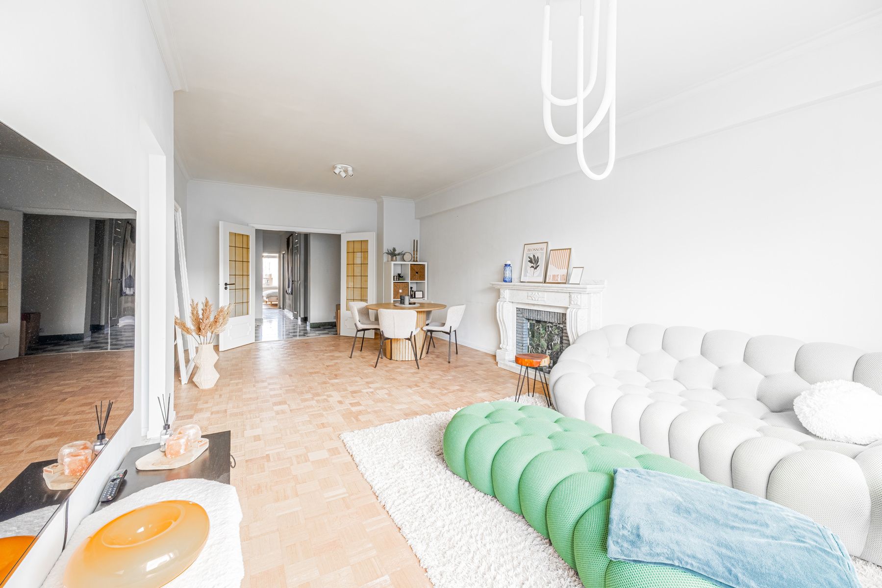 Volledig bemeubeld en gerenoveerd appartement met terras  foto 5