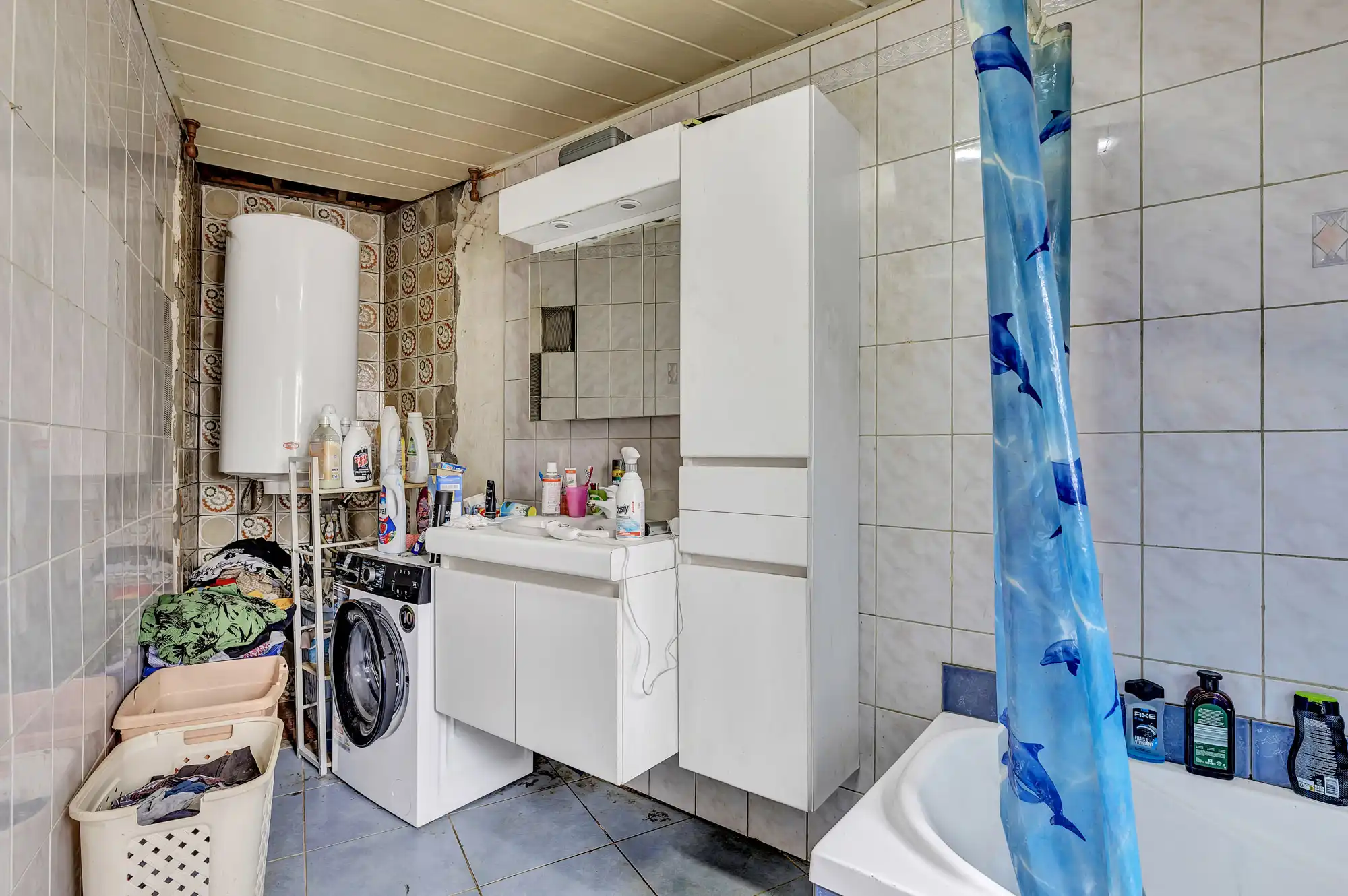 Te renoveren woning met 3 slaapkamers en garage foto 8