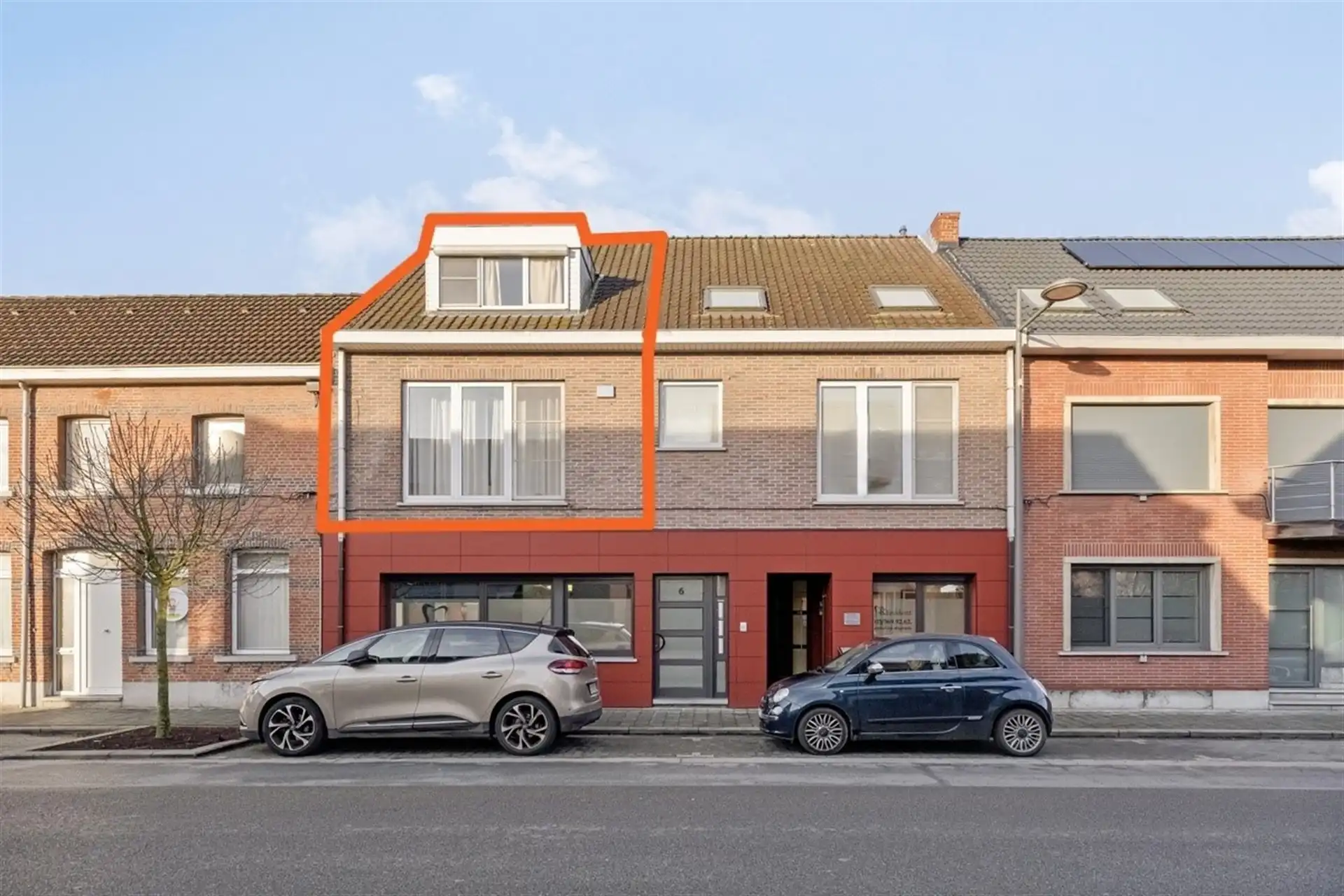 Ruim duplexappartement met 3 slaapkamers foto 16