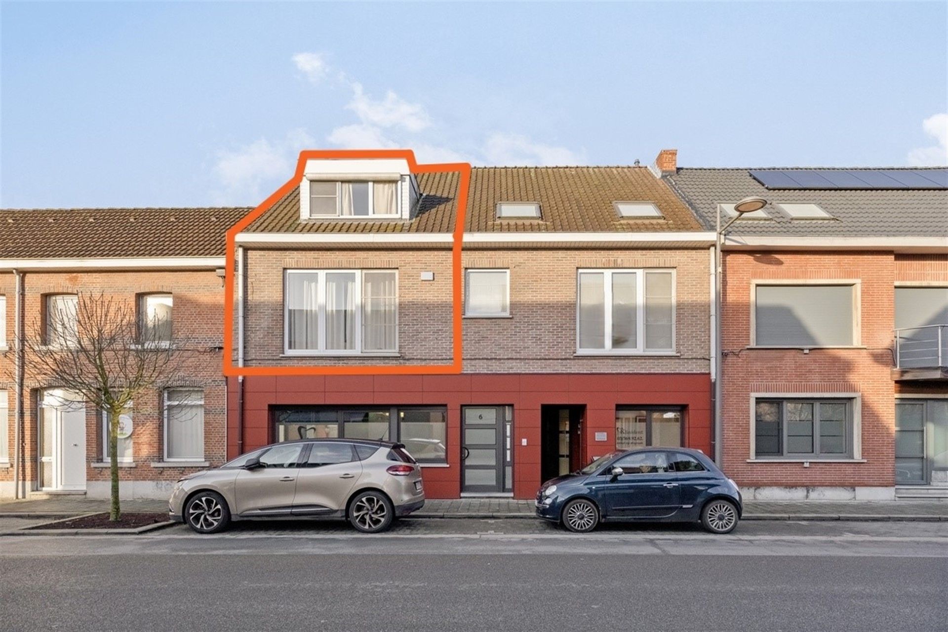 Ruim duplexappartement met 3 slaapkamers foto 16