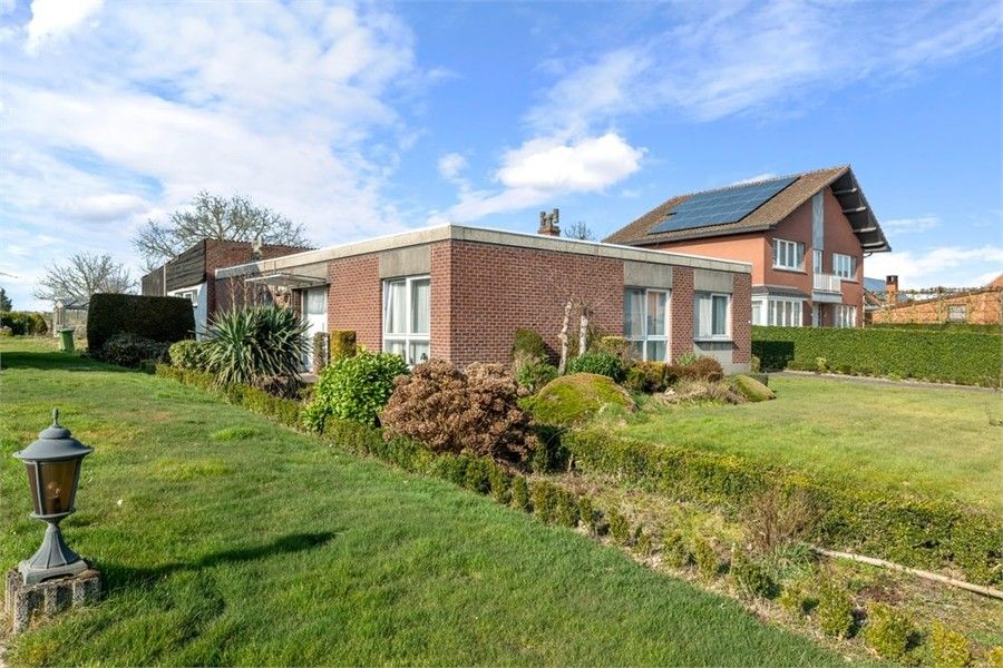 RUIM TE RENOVEREN GEZINSWONING OP EEN MOOI PERCEEL VAN 42A24CA IN ALKEN foto 11