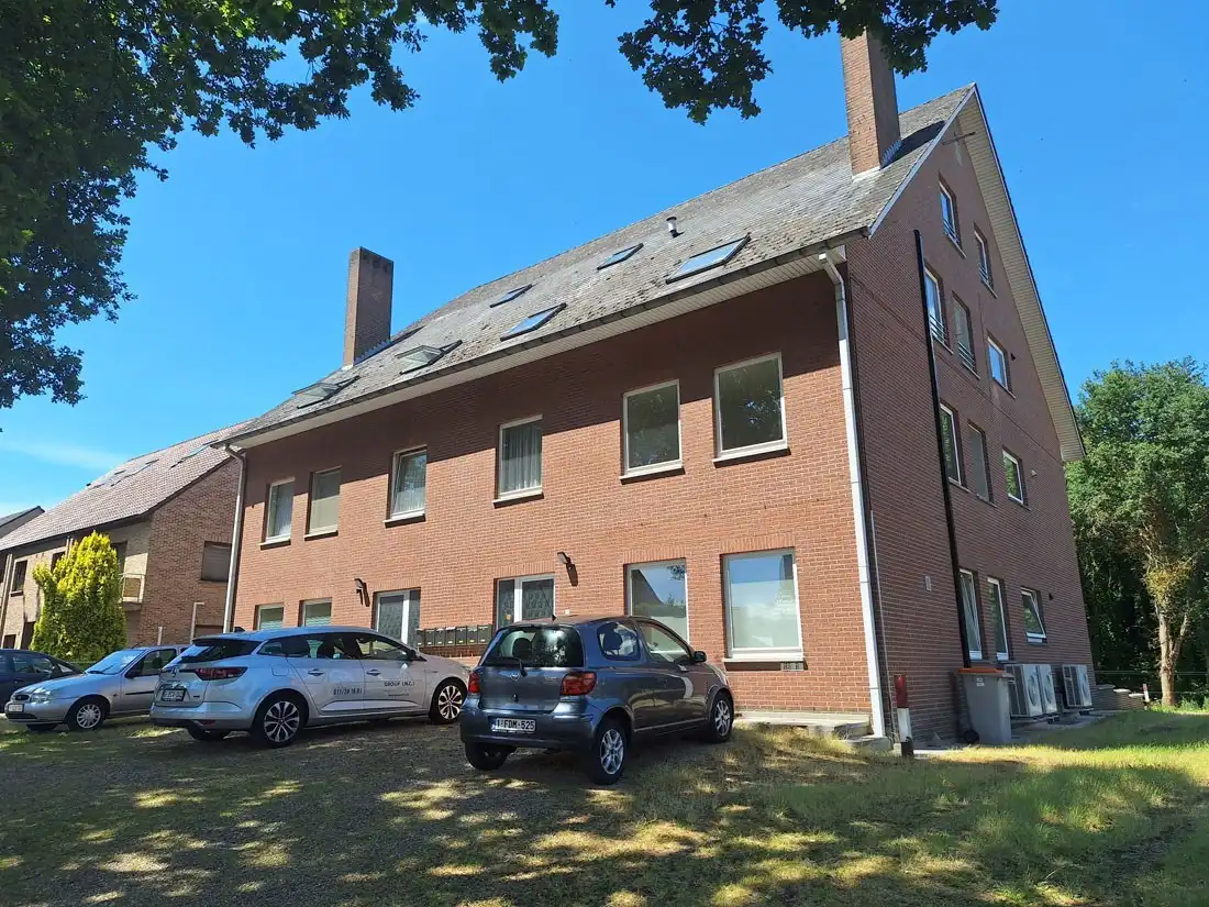Leuk opgefrist appartement te As foto 2