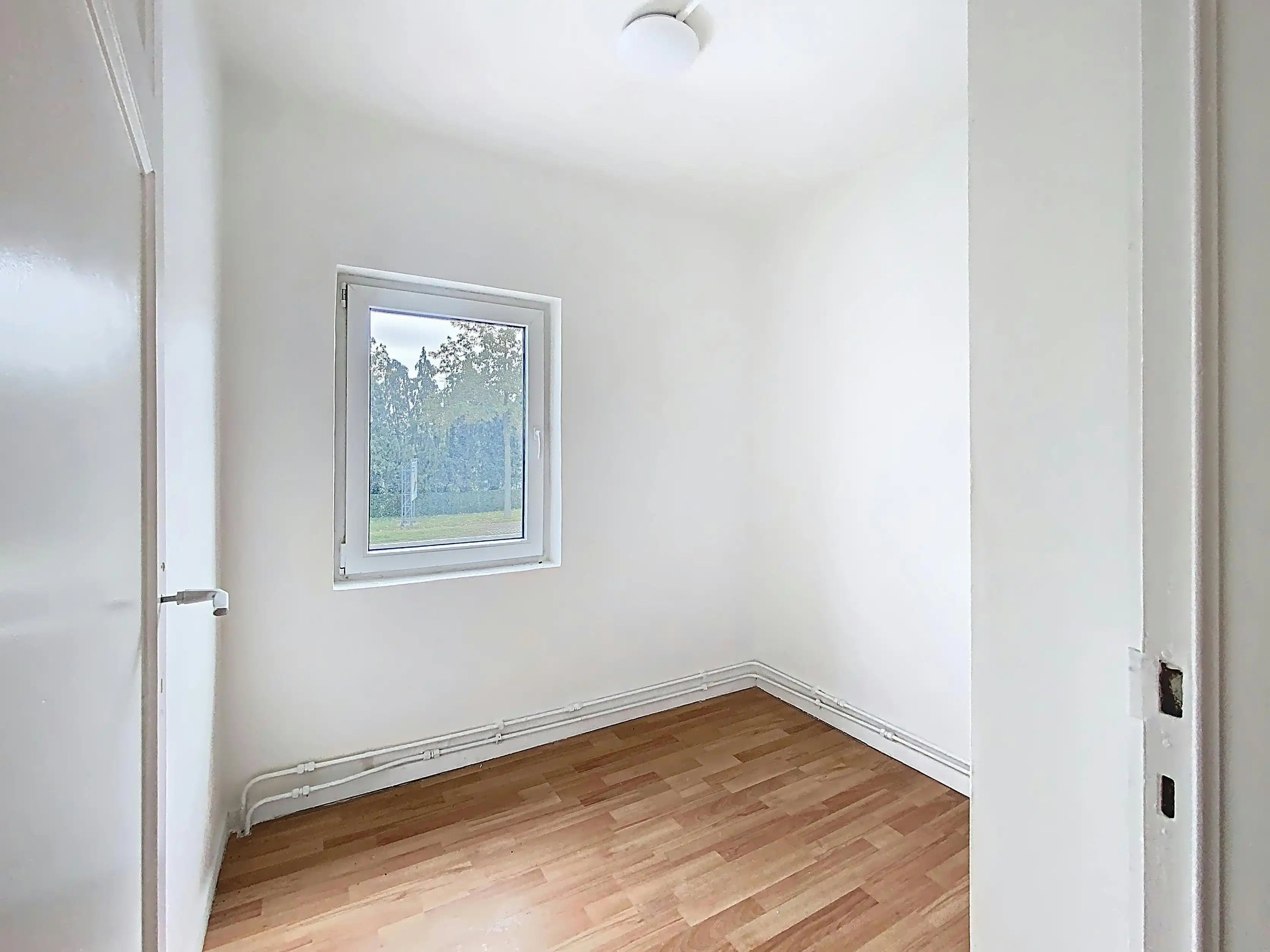 Ruime halfopen woning met 5 slaapkamers in Aalter foto 13