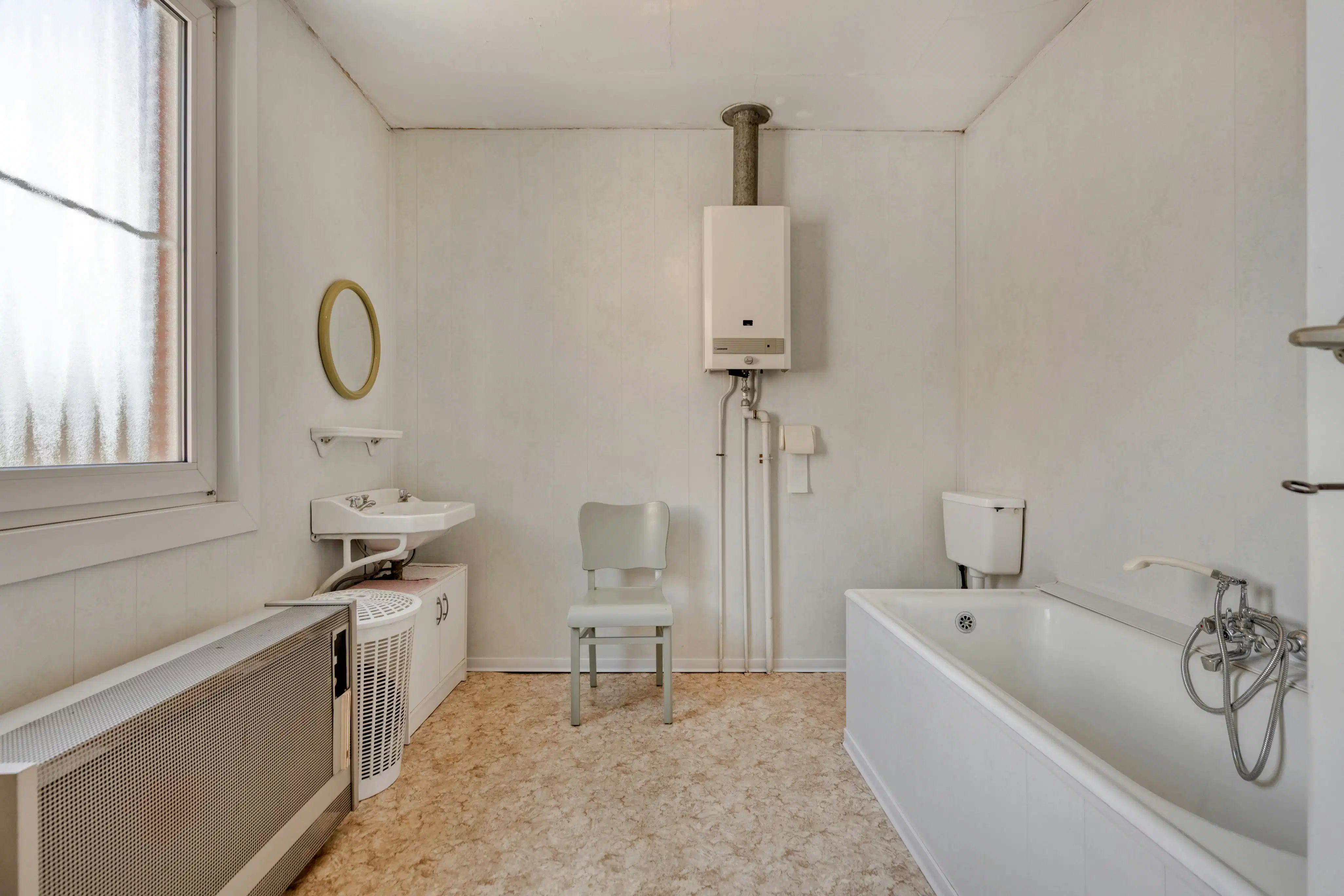 Charmant huis met ruime en zonnige tuin te koop in Merksem! foto 18