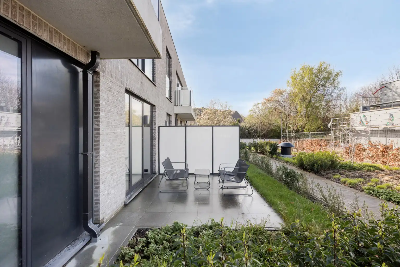 Gelijkvloers 2-kamerappartement voor op een toplocatie foto 20