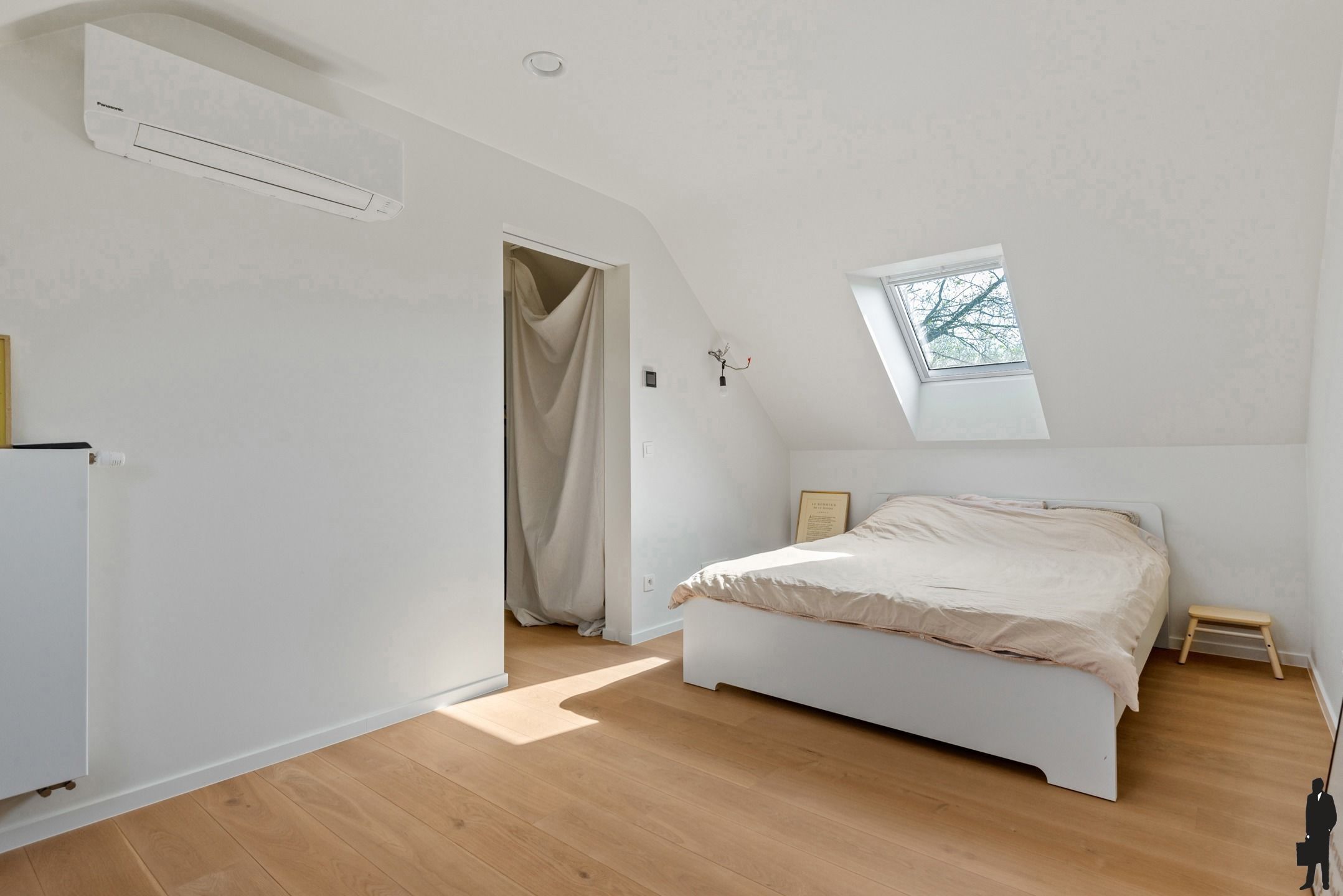 Energiezuinige woning met 4 slpks, 3 badkamers en ZW tuin foto 30