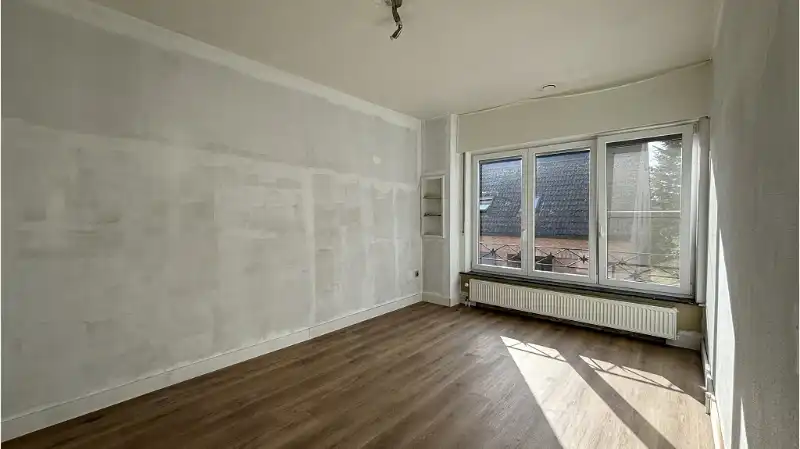 Ruime 2-slaapkamerwoning met Tuin te huur in Assebroek Brugge foto 8