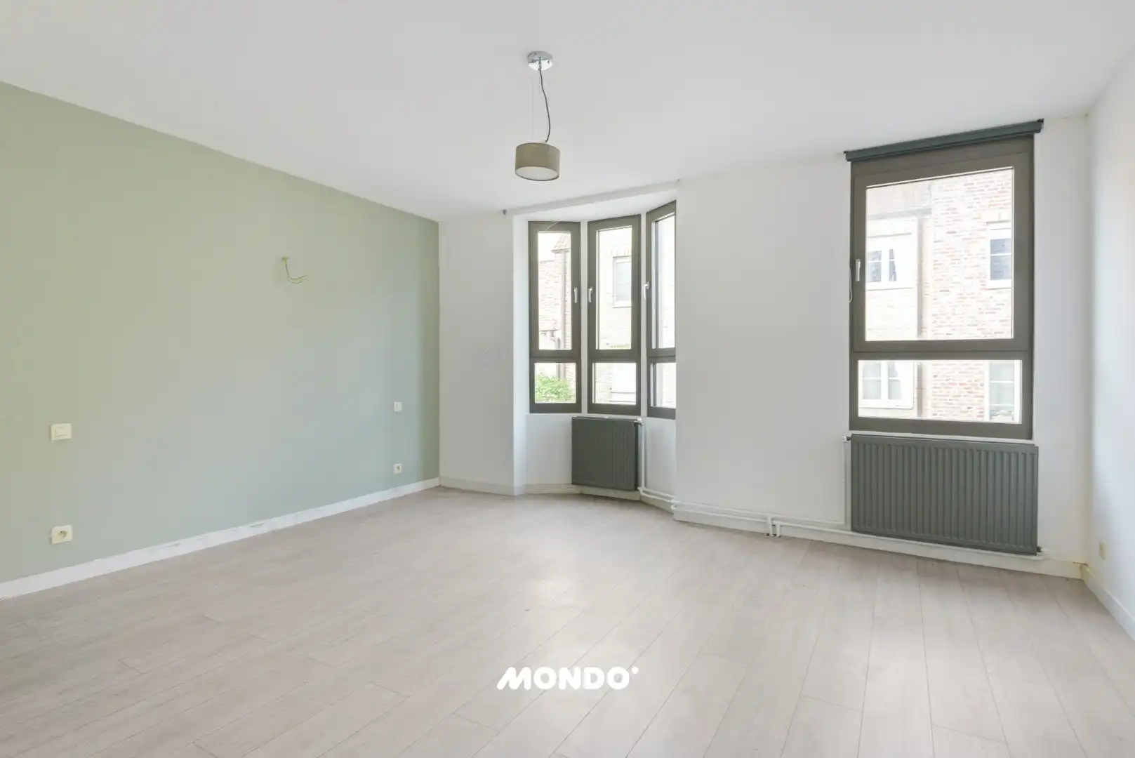 Charmante rijwoning met 4 slaapkamers foto 11