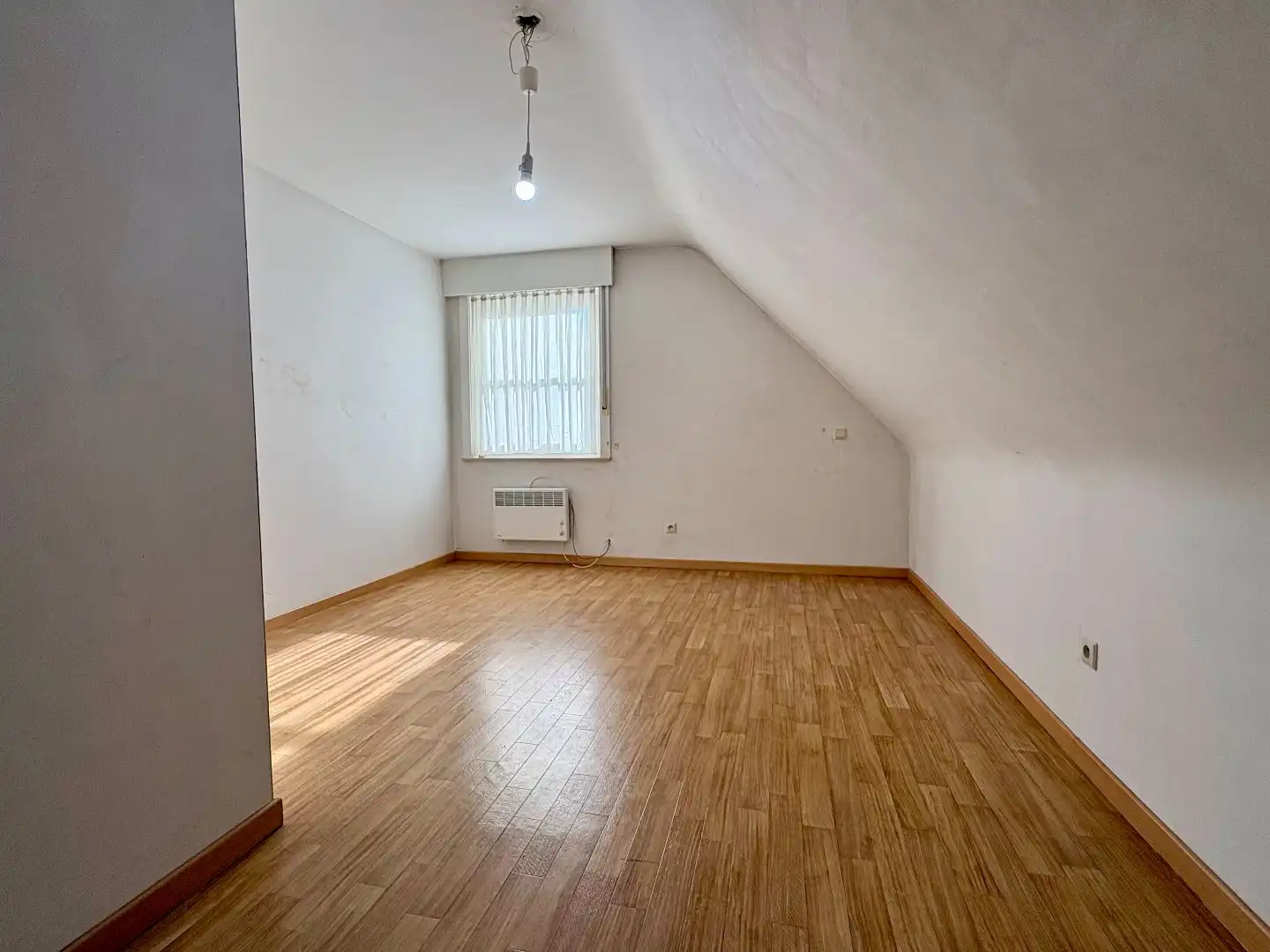 Alleenstaande woning te huur in Beveren-Leie foto 10