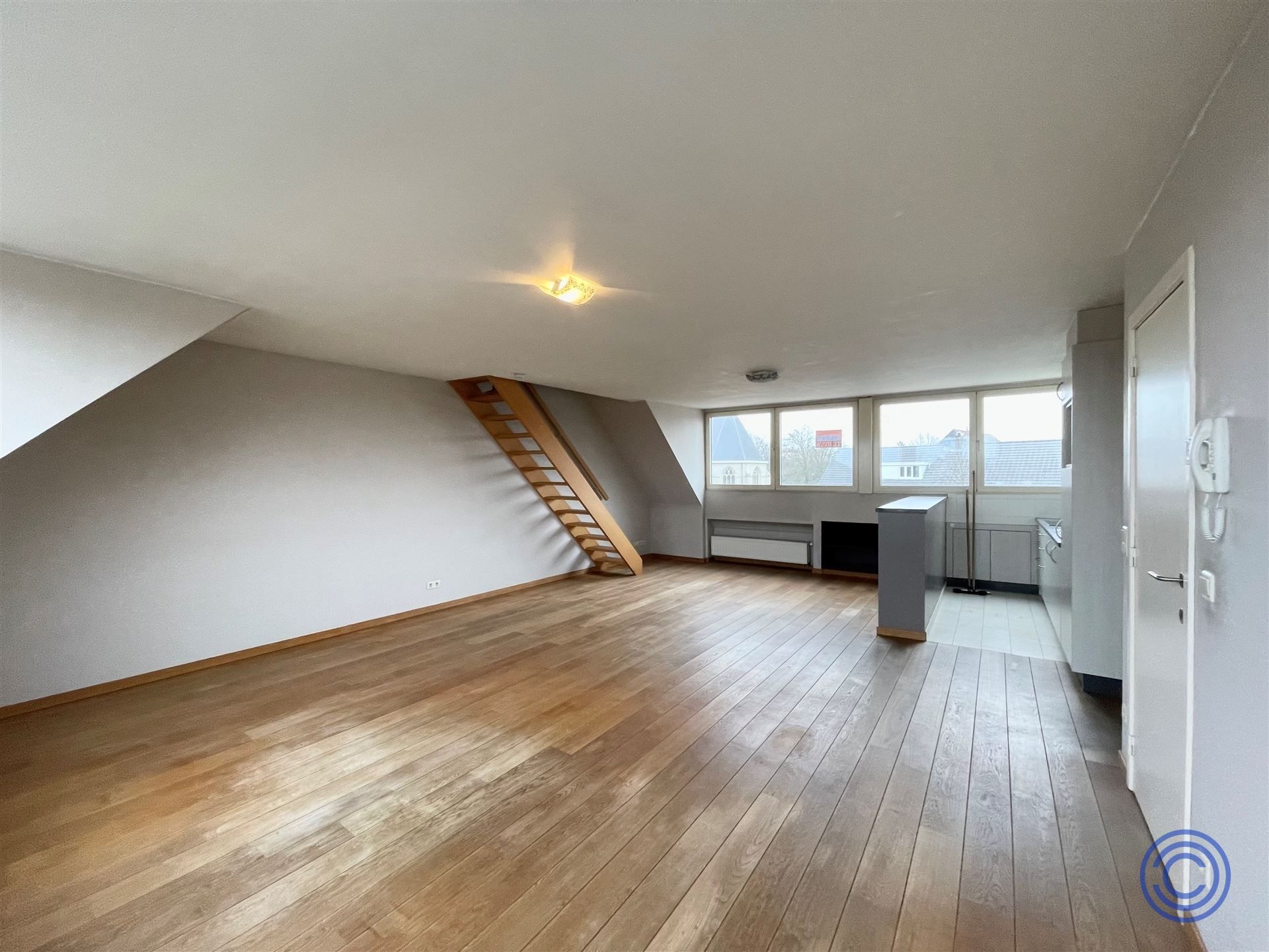 Instapklaar appartement in cetrum Hove! foto {{pictureIndex}}