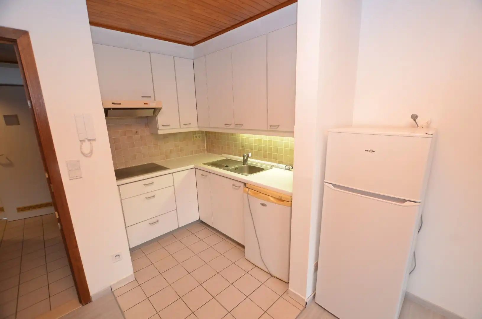 Opbrengsteigendom met 3 erkende appartementen foto 4