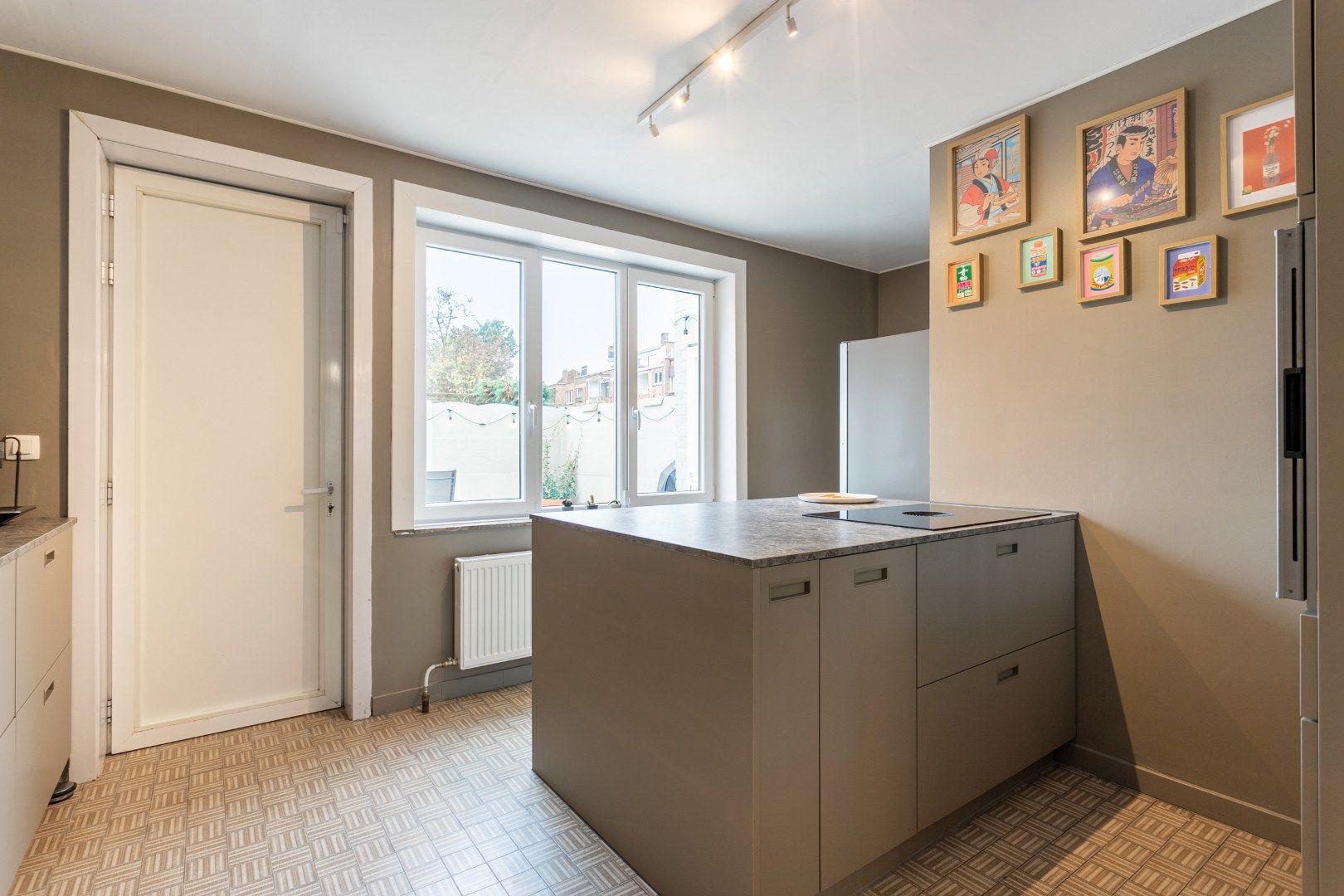 Ruime gerenoveerde, energiezuinige woning foto 12
