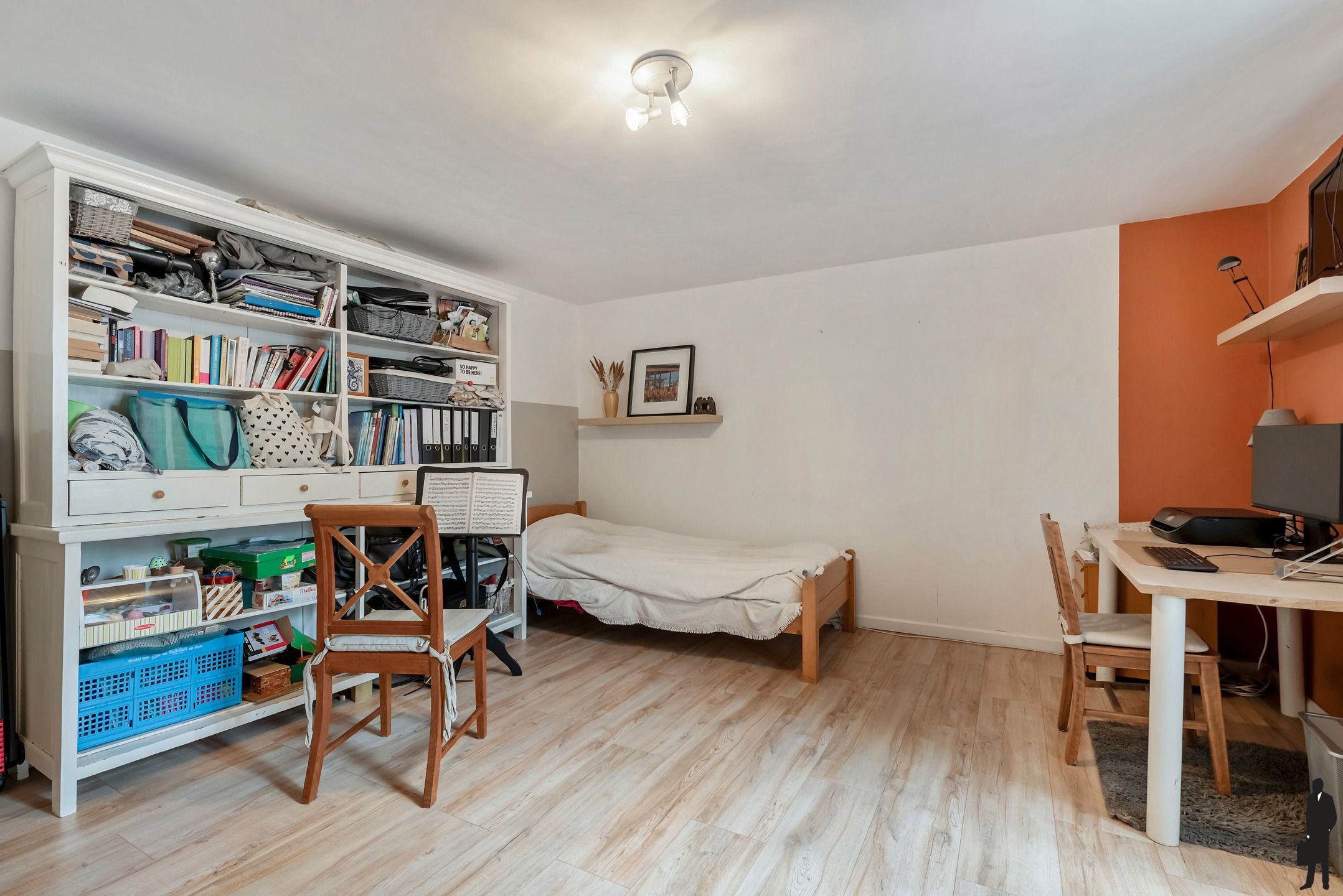 Woning met 4 slks en grote schuur op perceel van ca. 1026m² foto 13