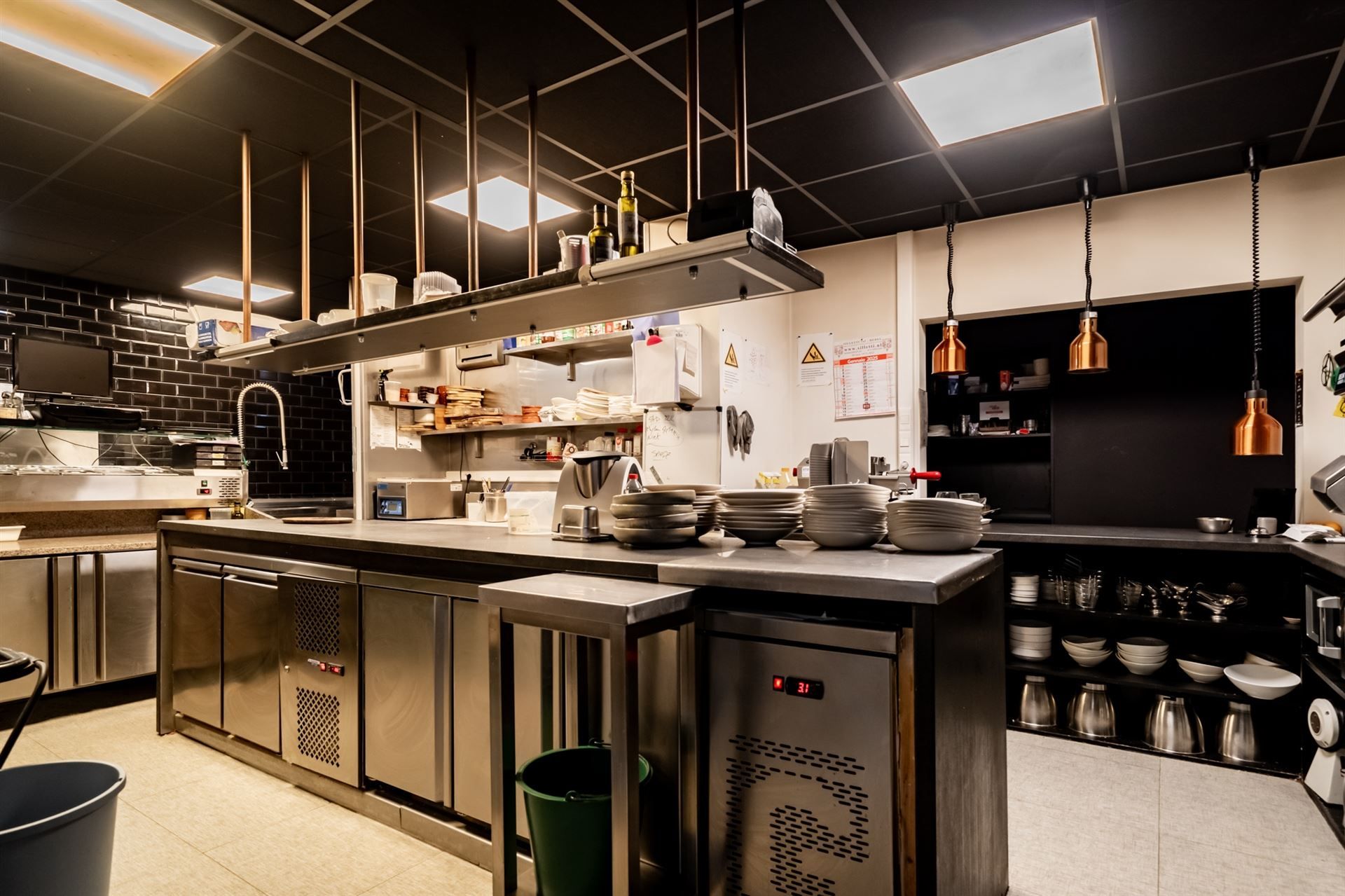 GEMENGD OPBRENGSTEIGENDOM MET HORECA - APPARTEMENTEN EN BUSINESSFLATS foto 25
