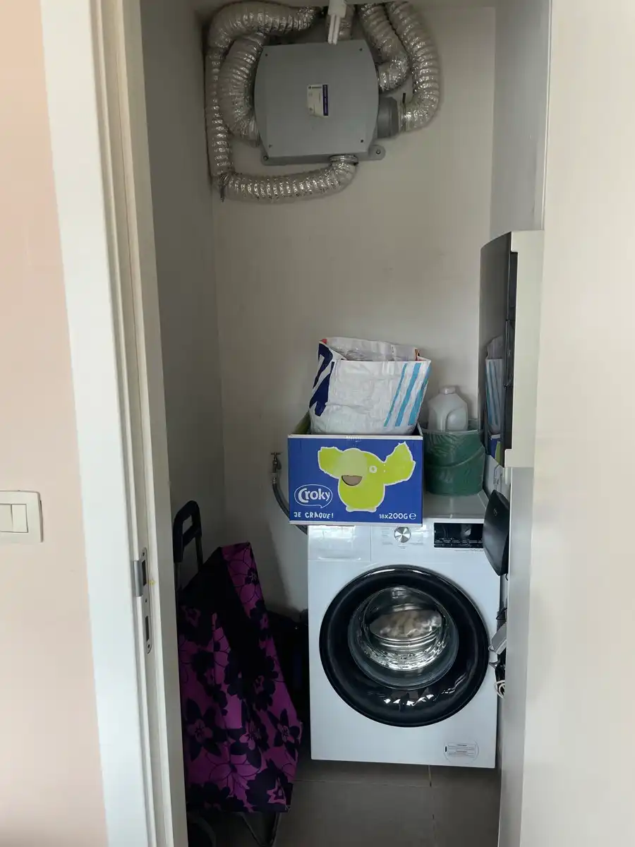 Charmant duplexappartement te huur op toplocatie in Wetteren. foto 5
